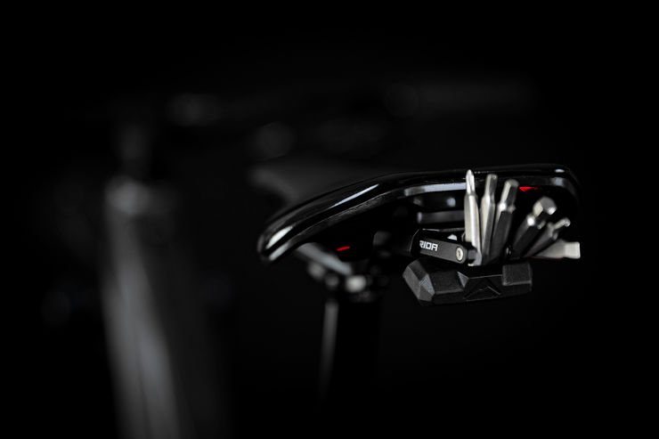 21-product-news-eone-forty-aluminium-my2021-components-06